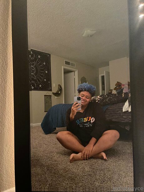 Extraajayce ポルノモデル 写真