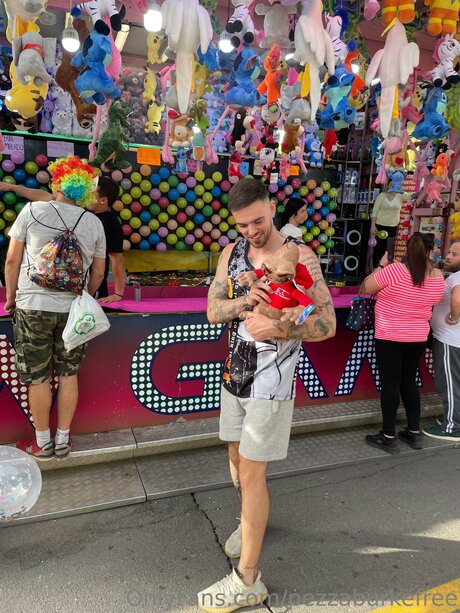 ゲイランジェリーOnlyFans 美しい ギャラリー