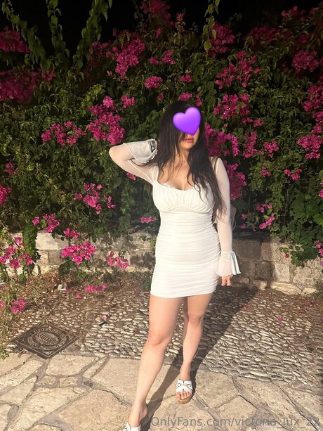 Victoria Lux 22 スター ヌード ギャラリー