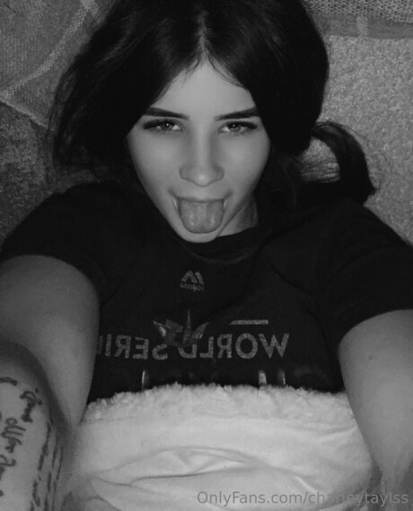 有名な女性のオンリーファンズ えろた 写真