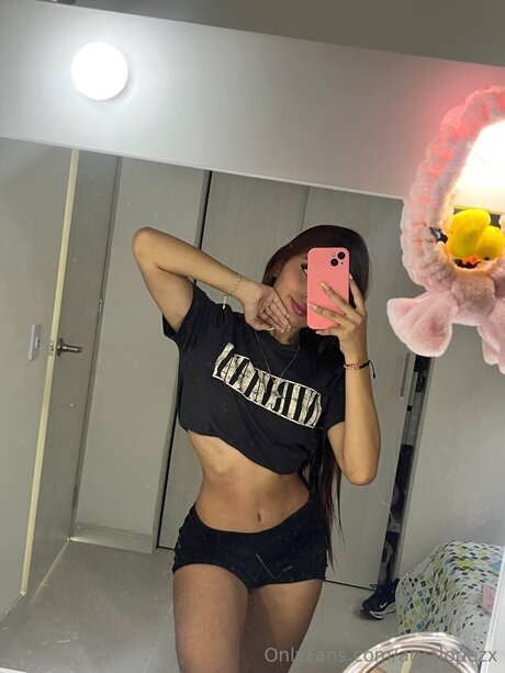 Aryalopezx ポルノスター HD 写真