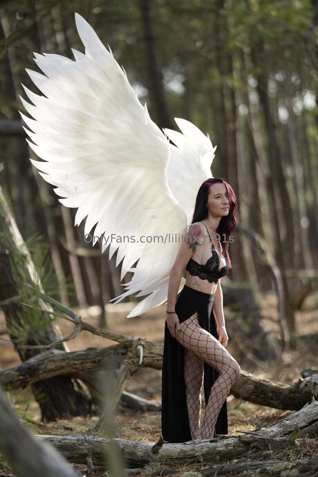 Lilithx3391s エロティックなポルノスター 画像