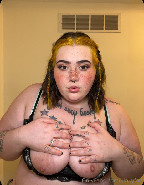 Kinkyfae ヌードモデル 写真