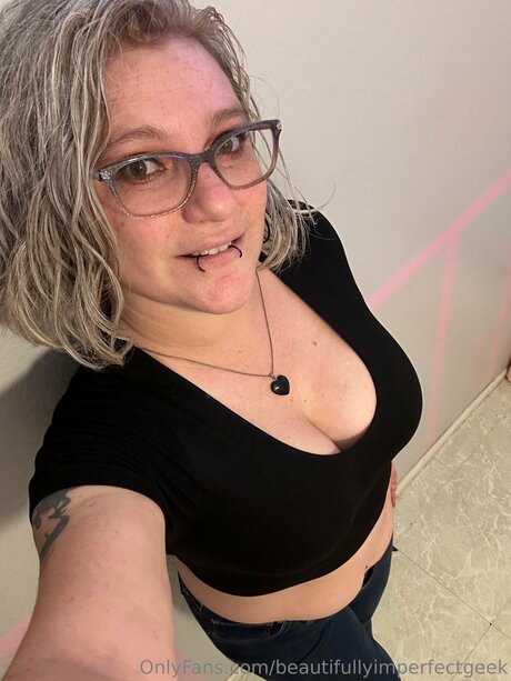 Beautifullyimperfectgeek ポルノスター ヌード ギャラリー