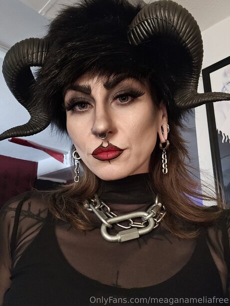 Meaganameliafree ポルノスター ヌード 画像