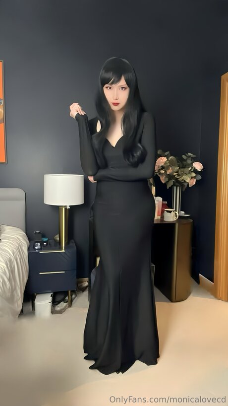 ティーントランスオンリーファン ホット裸 写真