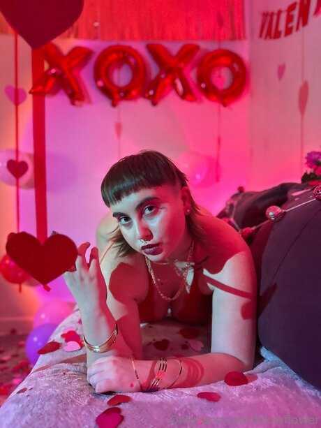 毛深い足のOnlyFans セクシー裸 アーカイブ