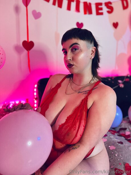 ティーントランスオンリーファン ポルノ 写真