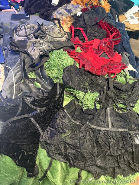 巨乳の赤毛オンリーファンズ アダルト 写真