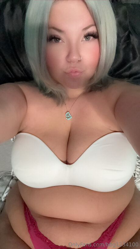 アジアンツインズOnlyFans セクシーヌード 画像