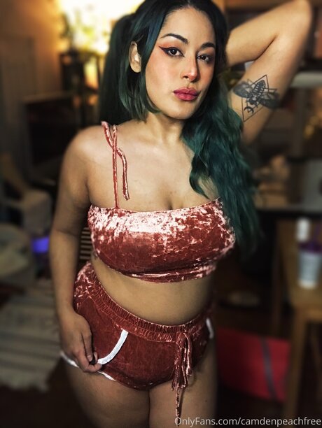 Camdenpeachfree 素敵なモデル 写真