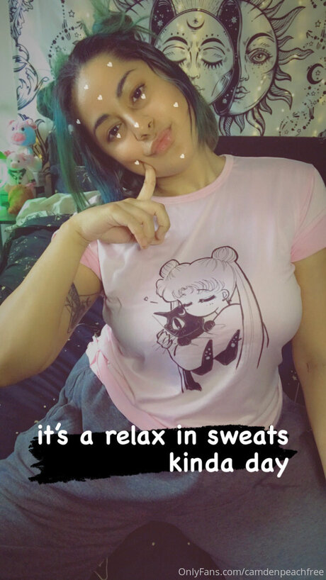 Camdenpeachfree 独占女優 写真