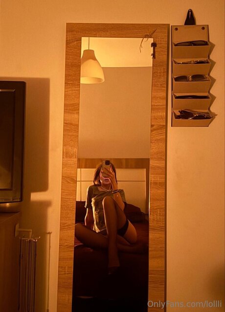 Lollli 独占女優 写真