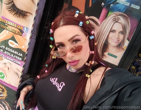 セクシーなドレスOnlyFans エロ 画像