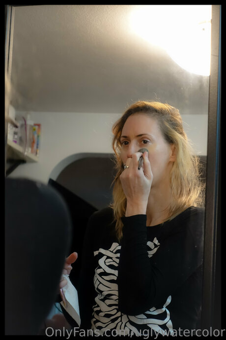 熟女乱交OnlyFans セクシー裸 ギャラリー