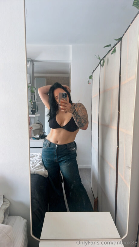 Antook88 ポルノスター 独占 写真