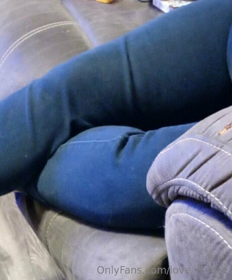 ビデオ通話 オンリーファンズ セクシー裸 画像