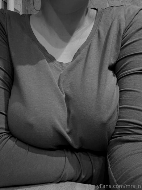 Mrs N xxxモデル 写真