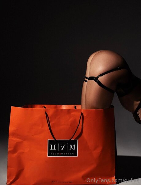 Gulias エロティックなスター 写真