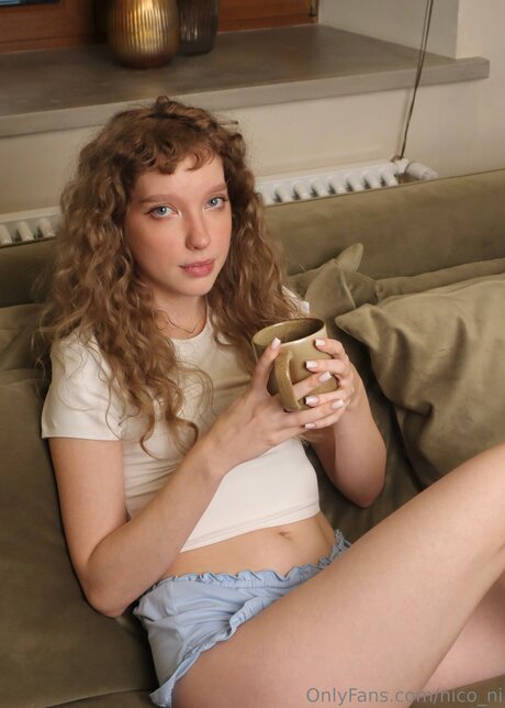 Nico Ni アダルト女優 ギャラリー