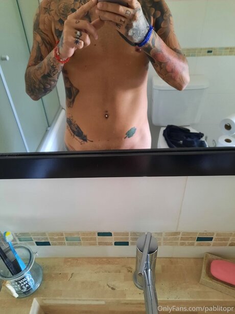 Pablitopr エロティックなポルノスター 写真