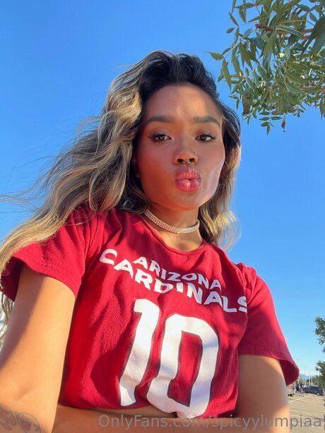 Spicyylumpiaa 高品質モデル 写真