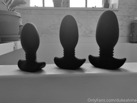 Dukealvine ヌードモデル 写真