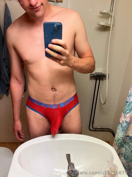 OnlyFansの普及 えろ 写真