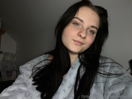 Riveraemmaa 高品質モデル 写真