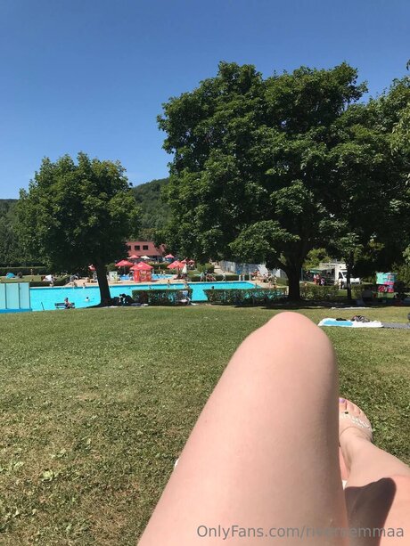 Riveraemmaa ポルノスター 美しい ギャラリー