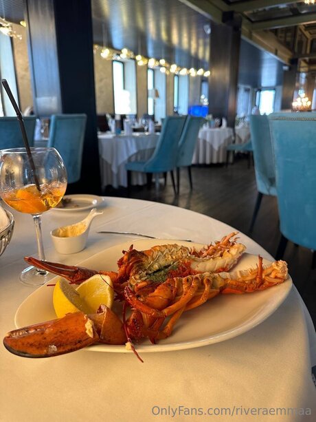 Riveraemmaa セクシーなスター 写真