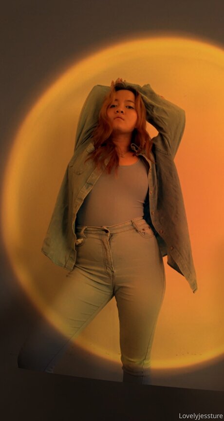 アジア人ティーン巨乳OnlyFans ポルノグラフィック 画像