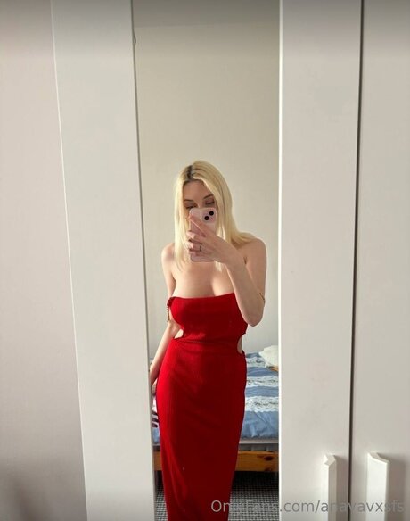 Anavavxsfs ホットなモデル 写真