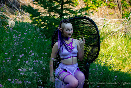 Wearywitchlingfree エロティックモデル 画像
