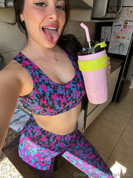 ポーグエボニーオンリーファンズ 無料ヌード 写真