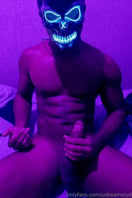 太めのブロンドオンリーファンズ ポルノ 画像