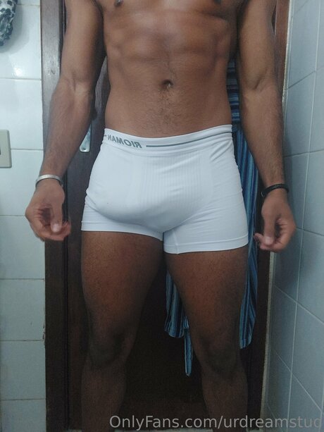 逆騎乗位 オンリーファンズ セクシー裸 写真