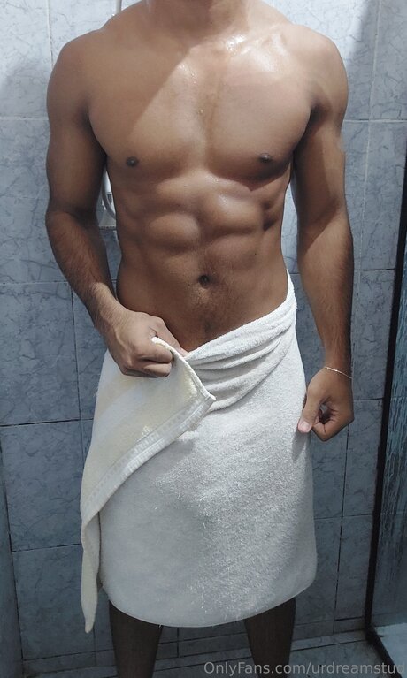 ぽっちゃりアジア人オンリーファンズ 美しいヌード 画像