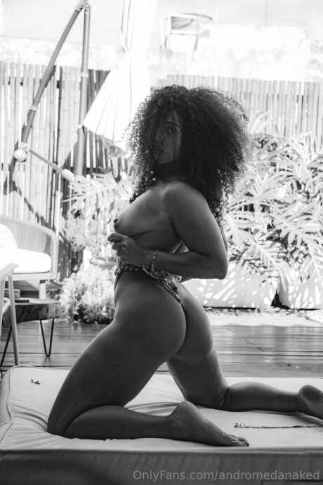 Andromedanaked ポルノスター パーフェクト ギャラリー