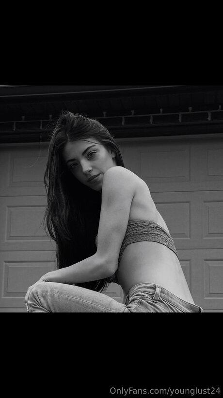 小さなオンリーファンズ セクシーxxx ギャラリー