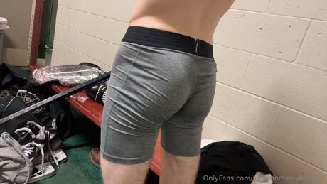 Yourmomsfavoriteboi スターセックス 写真