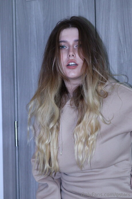 ダーティトークオンリーファンズ 無料ポルノ 写真