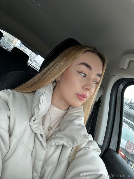 Mmariya ポルノスター ヌード 画像