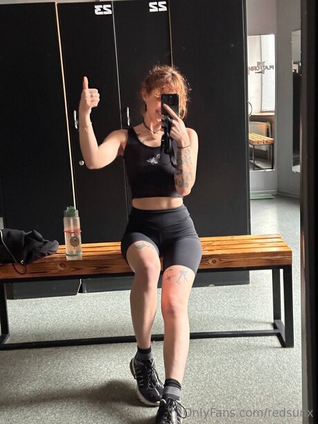 巨乳ティーンオンリーファンズ ベスト 画像