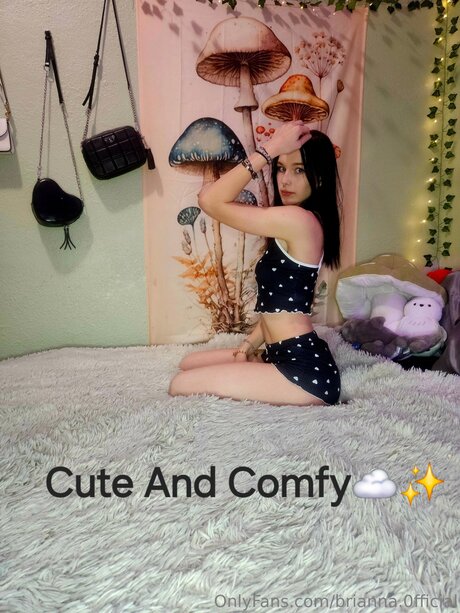 Brianna 0fficial 美しい女優 写真