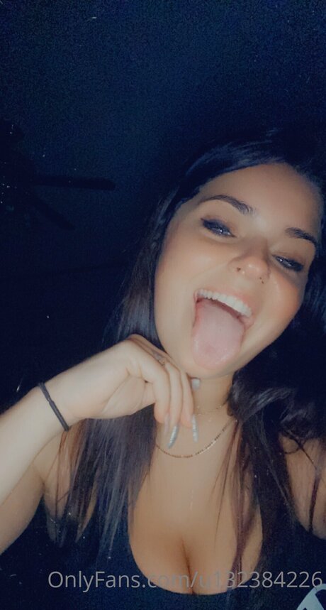 U132384226 独占ポルノスター 写真