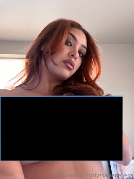 Alyssamariepena ホットスター 画像