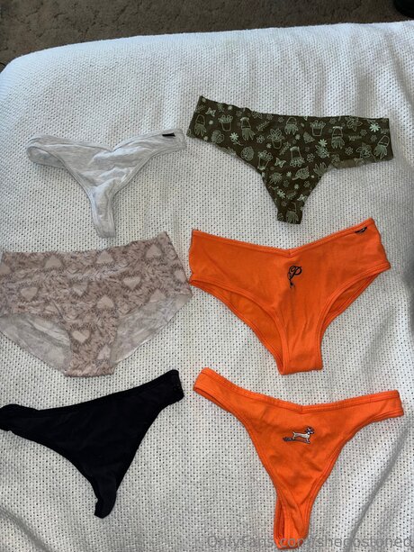 アジア人 ノーPPV オンリーファンズ 可愛い 写真