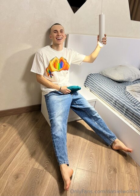 Danielwolfok セクシーなポルノスター 写真