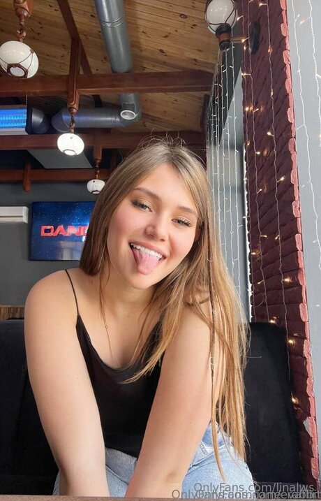 Linalws ヌードモデル 写真